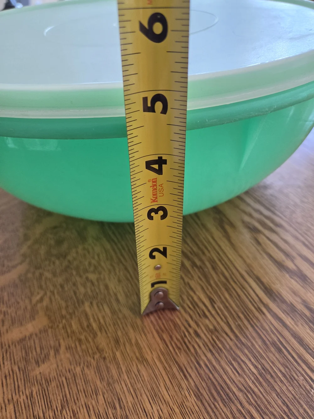 Vtg Tupperware Large Green Plastic Bowl with Lid